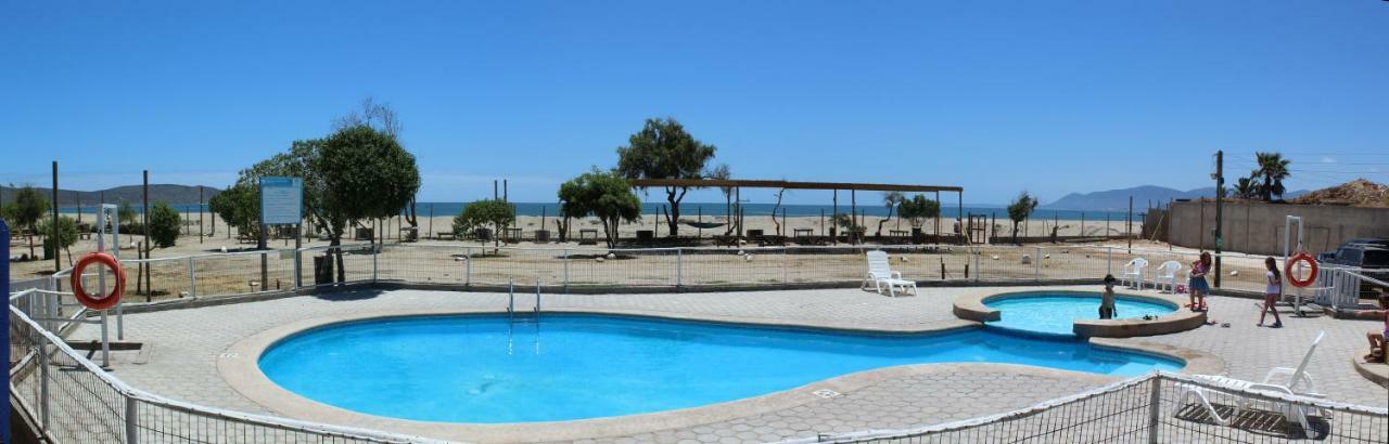 Cabanas Y Camping Mar Azul Hotel Guanaqueros Exterior foto